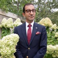 T'as vraiment une tête de chameau, le roi des chameaux ! Jean Messiha On Twitter Buzyn Recasee A L Oms Avec Un Salaire Himalayen Republique Des Copains Et Des Coquins De Macron Comment Occuper Un Poste Aussi Prestigieux Apres S Etre Carapatee En Pleine Crise