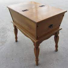 Heywood wakefield old colony maple dough box end table cinnamon local pickup. Maple Dough Box End Table Twin Pines April Estate Auction K Bid