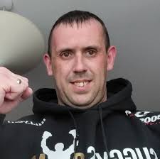 Anyone know a good nightlife bars/music in Sa Coma? Or a town close by