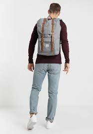 Sans pour autant délaisser l'esthétisme et le design du sac. Herschel Little America Tagesrucksack Grey Grau Zalando De
