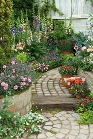 The english invented the cottage garden, probably in the 1400s when even the humblest plots of land were pressed into service to produce food for families. Pin On Trending Home Decor