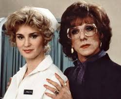 Dustin Hoffman and Jessica Lange were brilliant as Michael Dorsey/Dorothy  Michaels and Julie Nichols in the comedy movie “Tootsie” (1982).Jessica won  the Oscar for best supporting actress 🏆 #tootsie #films #movies #winner #
