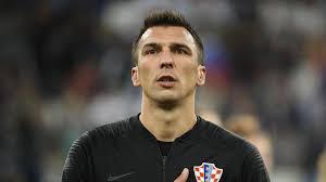Turin, italy (ap) juventus striker mario mandzukic has had 10 stitches applied to a deep cut in his right ankle, putting him at risk of missing the final three . Mario Mandzukic Tritt Aus Kroatischer Nationalmannschaft Zuruck Eurosport