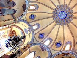 Mehmet görmez'in konuk olduğu bereket vakti ayasofya kadir gecesi özel programında ayasofya'da yıllar sonra ezan sesi yüksel. Istanbul Kucuk Ayasofya Camii We Rather Liked You Turkey S For Life