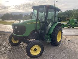 John Deere 5325 Utility Tractor