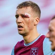 Born 27 february 1995) is a czech professional footballer who plays as a defensive midfielder for premier league club west ham united. Tomas Soucek On Twitter Moore Di Canio Brooking And Noble Wallpaper Iphone 5 Requested By Tf7042 Http T Co Wewb7jm3fz