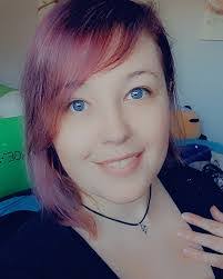 Katherine Bogle's Instagram, Twitter & Facebook