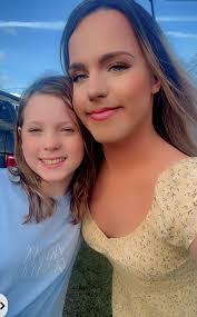 Kacey James's Instagram, Twitter & Facebook