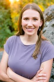 Leah Renwick's Instagram, Twitter & Facebook