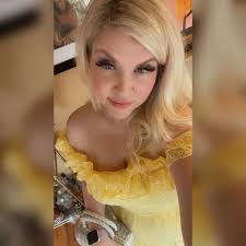 Cate's Pharmacy and Donuts is open. Donuts, coffee, and over the counter  meds are available. Next week they'll start filling prescriptions. Thank  you, Daniel, for the heads up.