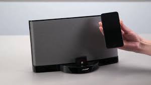 Instead, the ipod touch's existing speakers play the music. Bose Sounddock Iii Black Docking Station Docking Station Productvideo Vandenborre Be Youtube