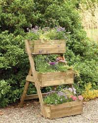 bac a fleurs en bois a faire soi meme 52 bacs a fleurs diy pour s inspirer jardiniere en bois fleurs en bois bac a fleur bois