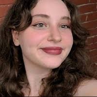 Hannah Kirschbaum's Instagram, Twitter & Facebook