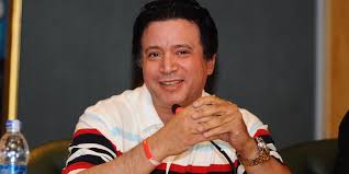 قال الفنان إيمان البحر درويش، إن الفنان هاني شاكر يختار أغاني لا يمكن الميل لها ، مثل أغنية لو بتحب حقيقي صحيح، قائلًا: الأغنية دي معمولة لواحدة ست وليست لرجل. Ø§ÙÙØ§Ù Ø§ÙØ¨Ø­Ø± Ø¯Ø±ÙÙØ´ ÙØ®ØªØªÙ Ø­ÙÙØ§Øª ÙÙØ±Ø¬Ø§Ù Ø§ÙØµÙÙ ÙÙ Ø§ÙØ§Ø³ÙÙØ¯Ø±ÙØ© ØµÙØª Ø§ÙØ£ÙØ©