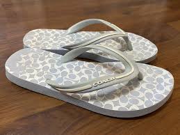 Coach Flip Flop, Women'S Fashion, Footwear, Flipflops And Slides On  Carousell