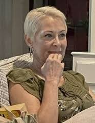 Stephanie J Dufresne