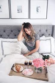 Valentine S Day Breakfast In Bed Breakfast In Bed Luxury Bedroom Inspiration Luxurious Bedrooms