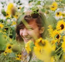 Liz Ulrich (@lizzy_ulrich)