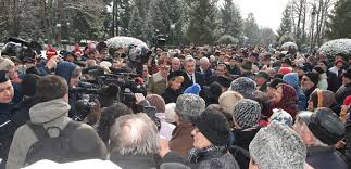 Joi, 30 mai 2019, 16:40 actualizat joi, 30 mai 2019, 16:45. Parastasul De 40 De Zile Pentru Regele Mihai Familia RegalÄƒ A Romaniei Royal Family Of Romania