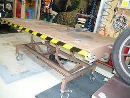 Werkbank arbeitstisch montagetisch aluminiumprofil rollbar. Motorrad Mofa Moped Hebebuhne 200x90 Hohe Fast 80cm Montagetisch Eur 295 00 Picclick De