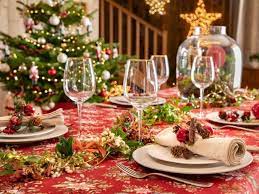 Voici un set de photos déco de table noël a faire soi meme afin de vous donner de l'inspiration pour rendre esthétiques vos décos de table. Deco De Fetes 12 Centres De Table A Copier Ou A Faire Soi Meme