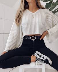 Holen Sie Sich Die Outfits Fur Die Schule Die Sie Jetzt Tragen Mussen Egal Ob Sie Es Gerne Lassig Halten O In 2020 Trendy Fall Outfits Pinterest Outfits Comfy Outfits
