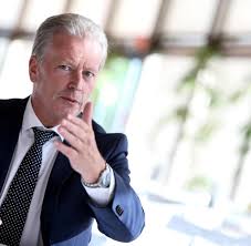 The country's chancellor said he regrets reinhold mitterlehner's resignation, but signaled that he hoped to keep the governing coalition alive until an election that is due late next year. Osterreichs Vizekanzler Reinhold Mitterlehner Fordert Neustart Fur Ttip Welt