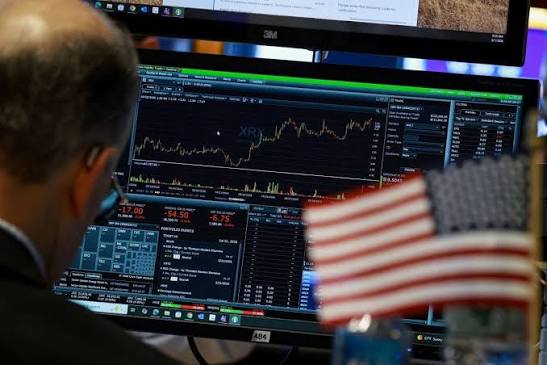 Wall Street Update: Markets Stay Near Records as Oil Rises and Top Gainers Attract Attention