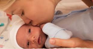 Si elles sont régulières, à moins de 10 minutes d'affilées, ne prenez durant cette semaine 37 de grossesse votre médecin vous a prescrit un test d'urine. 40 Semaines De Grossesse 42 Sa Magicmaman Com