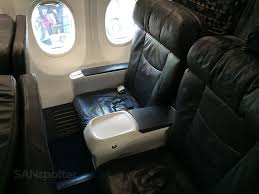 Being alaska's older style seats, the padding is quite cushy and rather comfortable, which is especially nice. Trip Report Alaska Airlines First Class Anchorage To Seattle Sanspotter