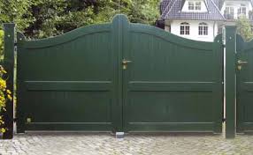 This is particularly true when you have some sort of this will allow you to make any necessary adjustments. Wooden Driveway Gates Garden Gate And Yard Gate Painted White Or Colored Guarantee Of 25 Years