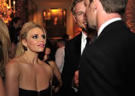 Good photos will be added to photogallery. How Jessica Simpson Built A Billion Dollar Fashion Empire Bloomberg