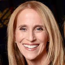 Heidi Acker's Instagram, Twitter & Facebook