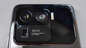 For selfies, it has a. Xiaomi Mi 11 Ultra Hands On Video Shows Off Massive Camera Bump With 3 Camera Array Built In Screen Digital Photography Review