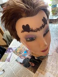 What do you think of this mannequin?