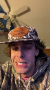 Marshall Helton's Instagram, Twitter & Facebook