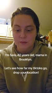 Sara Brackett's Instagram, Twitter & Facebook