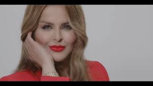 جاى شعر خالى ... اجراى آهنگ ( كجا بايد برم ) از هنرمندِ مورد علاقم آقاى  روزبه بمانى عزيز و خوشصدا اين آهنگ تنها آهنگى بود كه به سليقه من تو برنامه