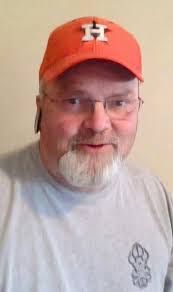 Warren Divers's Instagram, Twitter & Facebook