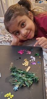 ❤️🧡💛💚💙💜Today is National Children's Craft Day! This day celebrates  crafting with children. When we open up the world of crafts to children, we  spark their imagination and the possibilities are endless! By