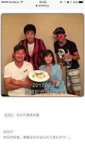 サッカーのレジェンド king kazu こと三浦知良選手のファミリー写真にspendのtシャツを発見 三浦知良 サッカー 選手