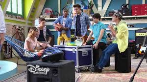 Sur cette page, vous avez la possibilité de voir see saison 1 épisode 1 en streaming gratuit français. Download Violetta Saison 3 Premieres Minutes Episode 63 Daily Movies Hub
