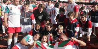 Le golf fait parti des vieilles traditions sportives du sud ouest avec ces 60 greens et fairways de qualité. C Est Notre Histoire Rugby Coupe D Europe 2005 Le Bo Verra Paris