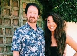 Sierra deaton is an eminent american pop singer who is well known for winning the x factor in 2013. Sierra Deaton Family In Detail Mother Father Sister Boyfriend Familytron