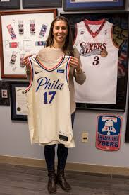 Dwight howard city edition jersey. Philadelphia 76ers On Twitter Some Of Philly S Finest Got A Sneak Peek At The New City Jersey Before Everyone Else Https T Co Ky1qk8rvms Https T Co P7dc5hzby9