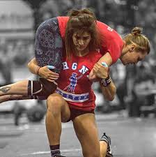 Notice Steady Gains In Your Crossfit Crossfit Girls Lauren Fisher Carry To Samantha Briggs In East Coast C Crossfit Women Crossfit Girls Abs Workout Program