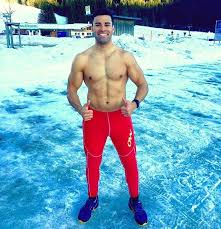 During the parade of nations, tonga's pita taufatofua was the center of attention yet again. Hot Pics Of Tongan Flag Bearer Pita Taufatofua Popsugar Fitness