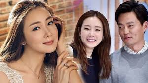 She was raised in south korea's gyeonggi province. Sembunyikan Pernikahan 5 Artis Korea Ini Punya Alasan Kincir Com
