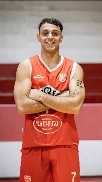 Stefano Pierotti, jugador misionero de básquet, se prepara para su tercera  temporada consecutiva en la Serie B italiana, ahora con Dany Basket  Quarrata. En diálogo con Fórmula Tue | misionesonline.net