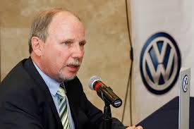 Una huelga en VW a nadie conviene, señala Thomas Karig
